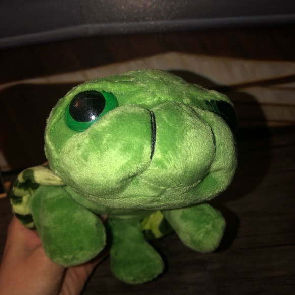 NWOT 9 inch Turtle Plush with suction cup - Picture 9 of 9